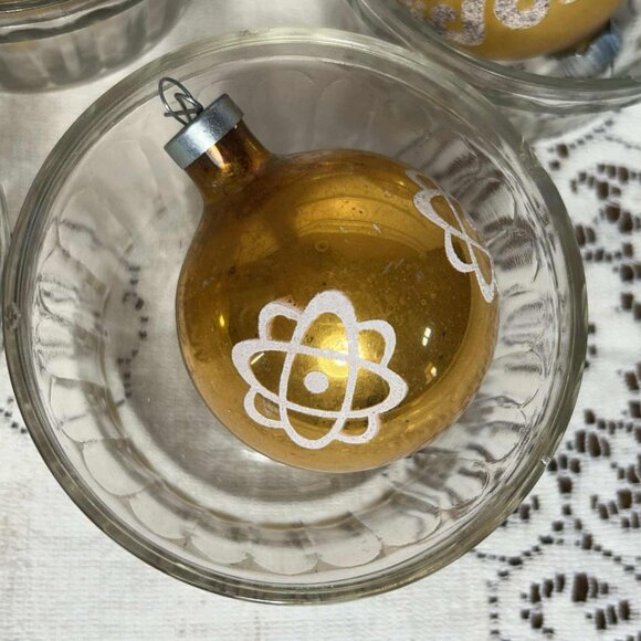 MCM Shiny Brite gold & glitter ornaments - Picture 6 of 10